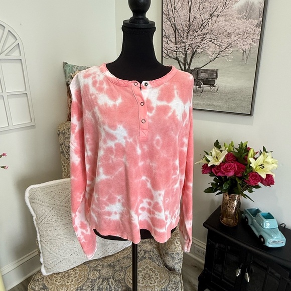 Freshman Coral and Cream Waffle Knit Top - Picture 1 of 6